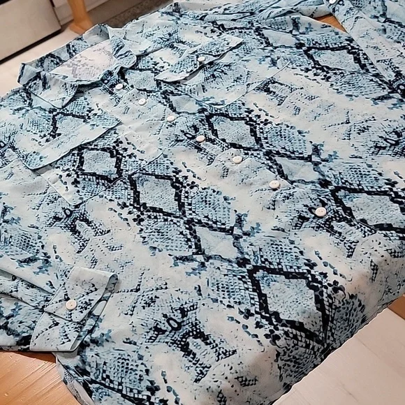 L'ASHER Button Down Snake Print 3/4 Tab Sleeve Blouse, Tops Shirts, XL - Picture 4 of 9